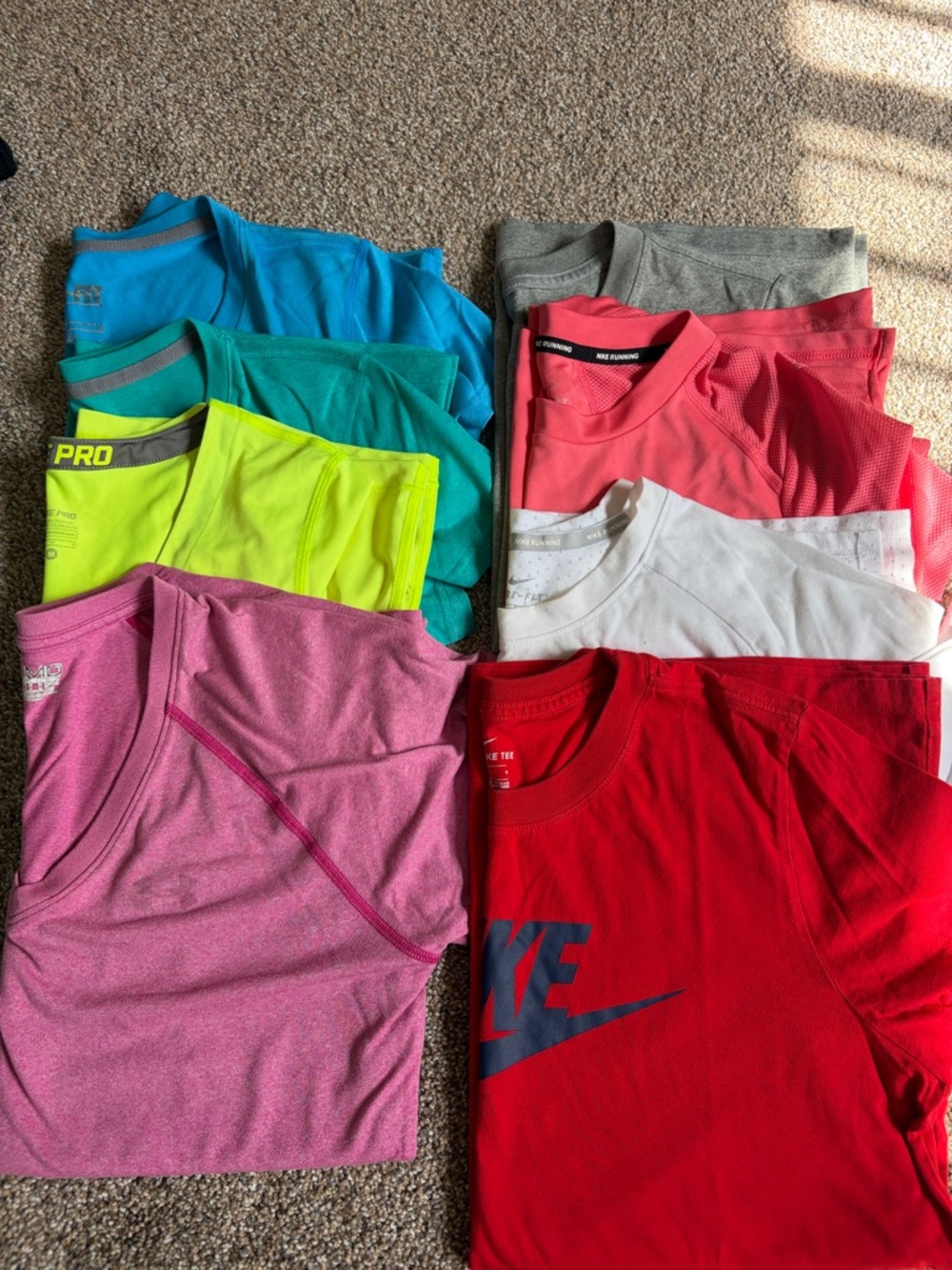 Multi Pack Nike Crew & V-Neck Neck Tees Sz M & one is L